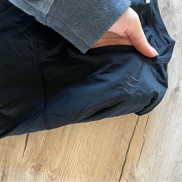 Lululemon black athletic shirt - Picture 2 of 3